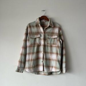 Bailey Rose flannel shacket plaid light green and beige size M